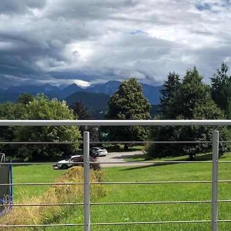 Velden View Ferienwohnung Mit Grosser Sonnenterrasse Und See- Und Karawankenblick Velden am Wörthersee Zewnętrze zdjęcie