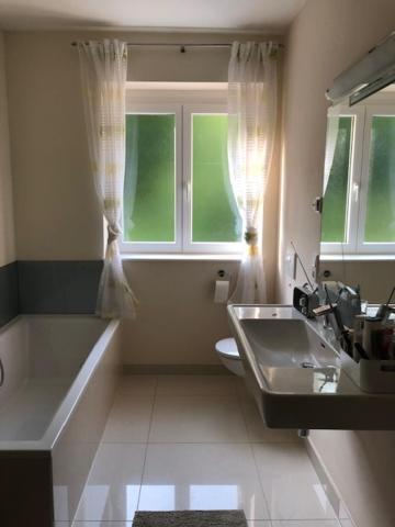 Velden View Ferienwohnung Mit Grosser Sonnenterrasse Und See- Und Karawankenblick Velden am Wörthersee Zewnętrze zdjęcie