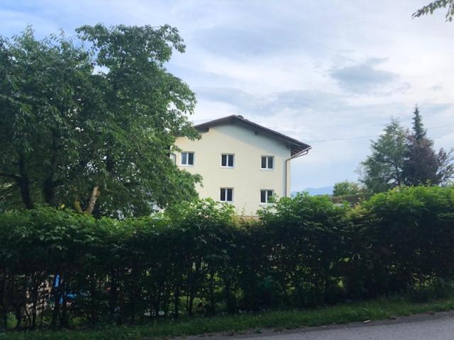 Velden View Ferienwohnung Mit Grosser Sonnenterrasse Und See- Und Karawankenblick Velden am Wörthersee Zewnętrze zdjęcie